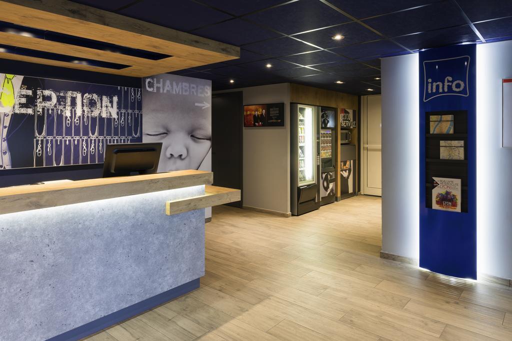 Ibis Budget Lyon Centre Confluence Exterior foto